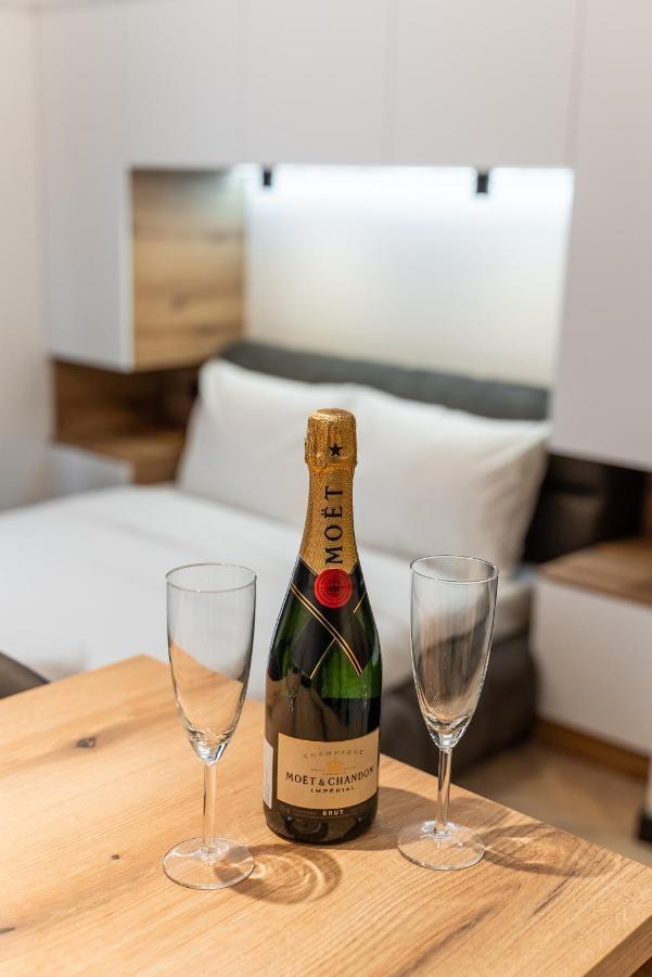 Silver Luxury Suites Белград Екстериор снимка